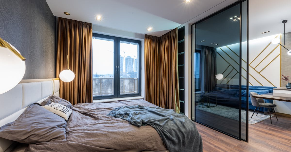 découvrez notre porte en verre moderne alliant design élégant et fonctionnalité optimale pour sublimer votre intérieur.