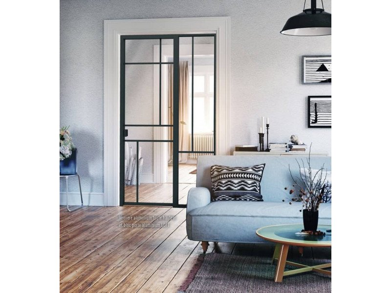 découvrez nos cloisons verrières avec porte, élégantes et sur mesure, idéales pour aménager vos espaces à paris et en île-de-france.