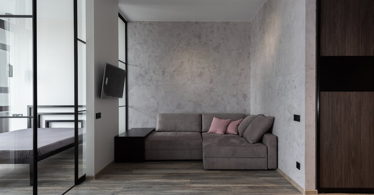 découvrez nos cloisons en verre élégantes et modernes, idéales pour séparer vos espaces tout en laissant passer la lumière. parfaites pour bureau ou habitation.