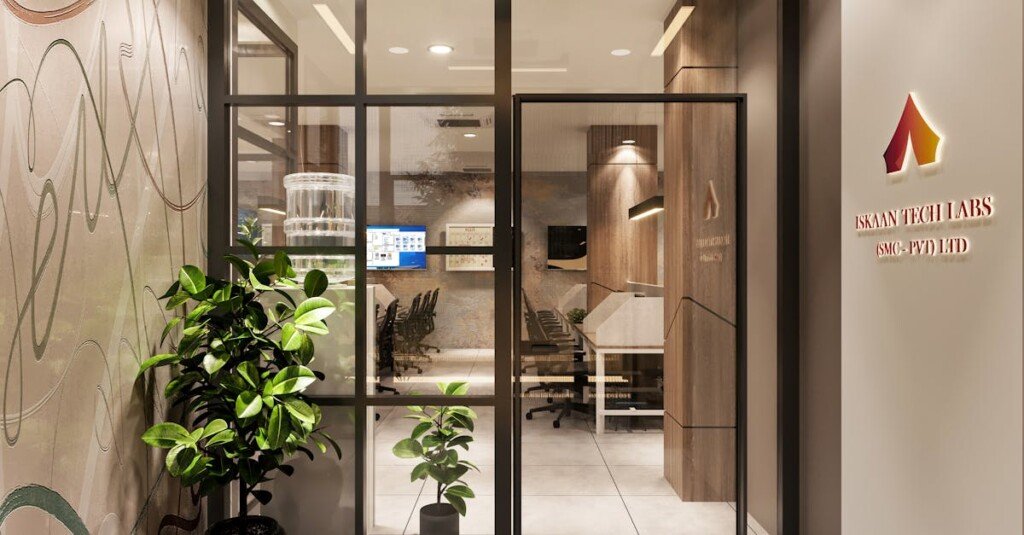 découvrez nos cloisons vitrées élégantes et modernes, idéales pour optimiser la lumière et l'espace dans vos bureaux ou chez vous.