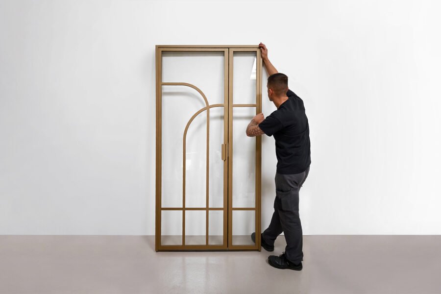 découvrez nos portes verrières en acier sur mesure en île-de-france, alliant élégance et robustesse pour sublimer votre intérieur.