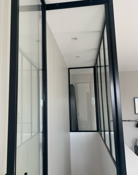 découvrez les portes verrières sur mesure par mds déco en île-de-france, alliant élégance et fonctionnalité pour sublimer votre intérieur.