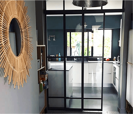 découvrez nos verrières coulissantes sur mesure, conçues à paris et en île-de-france, pour apporter lumière et élégance à vos espaces intérieurs.