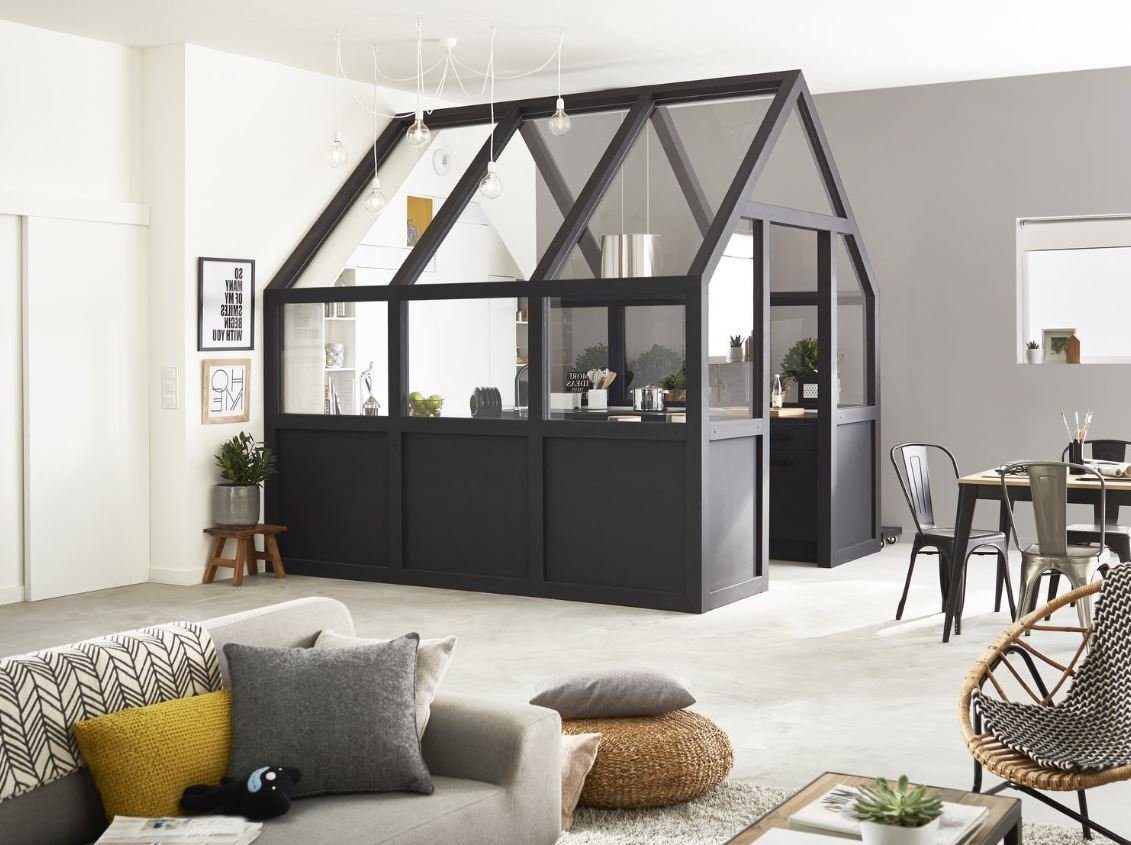 découvrez comment une verrière intérieure peut transformer votre espace à paris en optimisant la lumière naturelle et en maximisant l'espace, pour un intérieur moderne et lumineux.