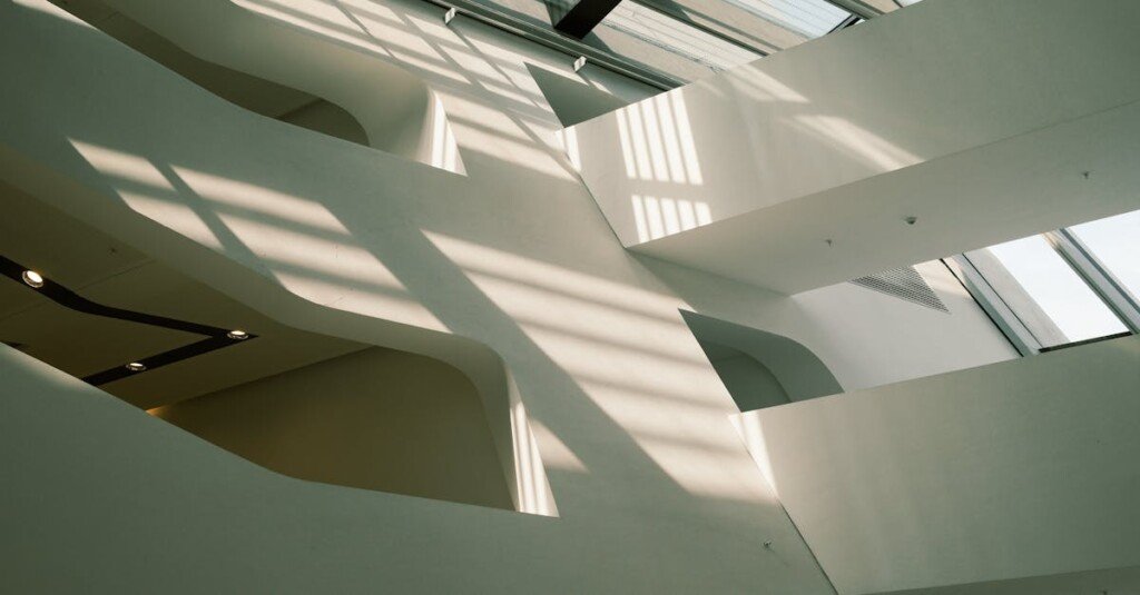 découvrez notre gamme de puits de lumière pour illuminer naturellement vos espaces. solutions design, économiques et faciles à installer.